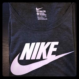 Nike Women’s Short Sleeve Gray Tee